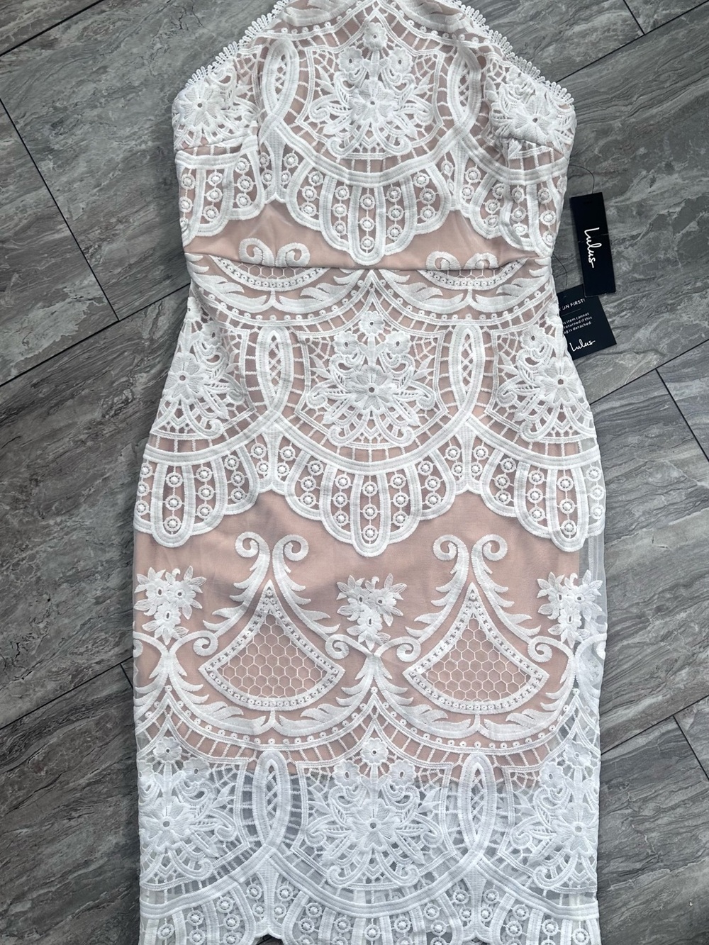 Lulus Lovely White Lace Halter Midi Dress Nude Lining Size M NWT Wedding